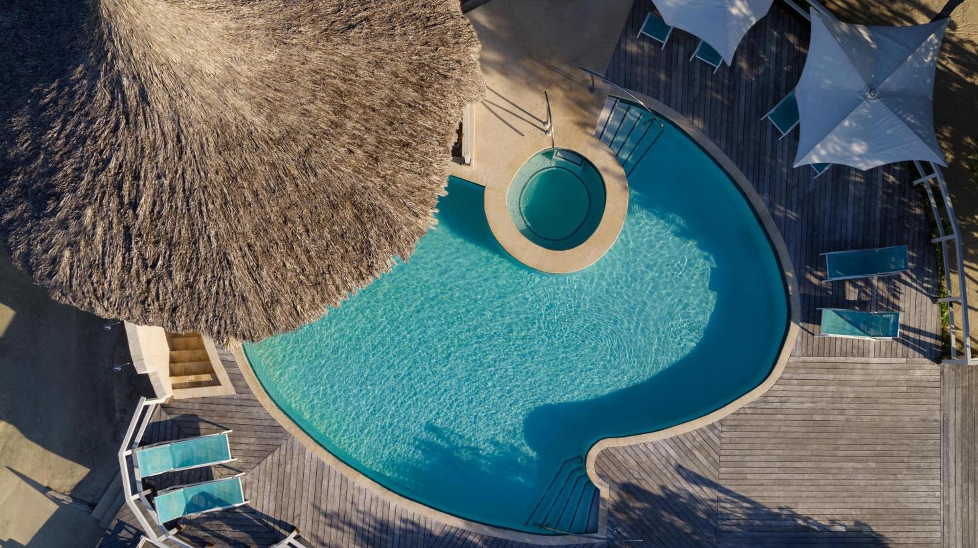 Sandals Royal Caribbean All Inclusive Resort & Private Island - Couples Only มอนเทโกเบย์ ภายนอก รูปภาพ