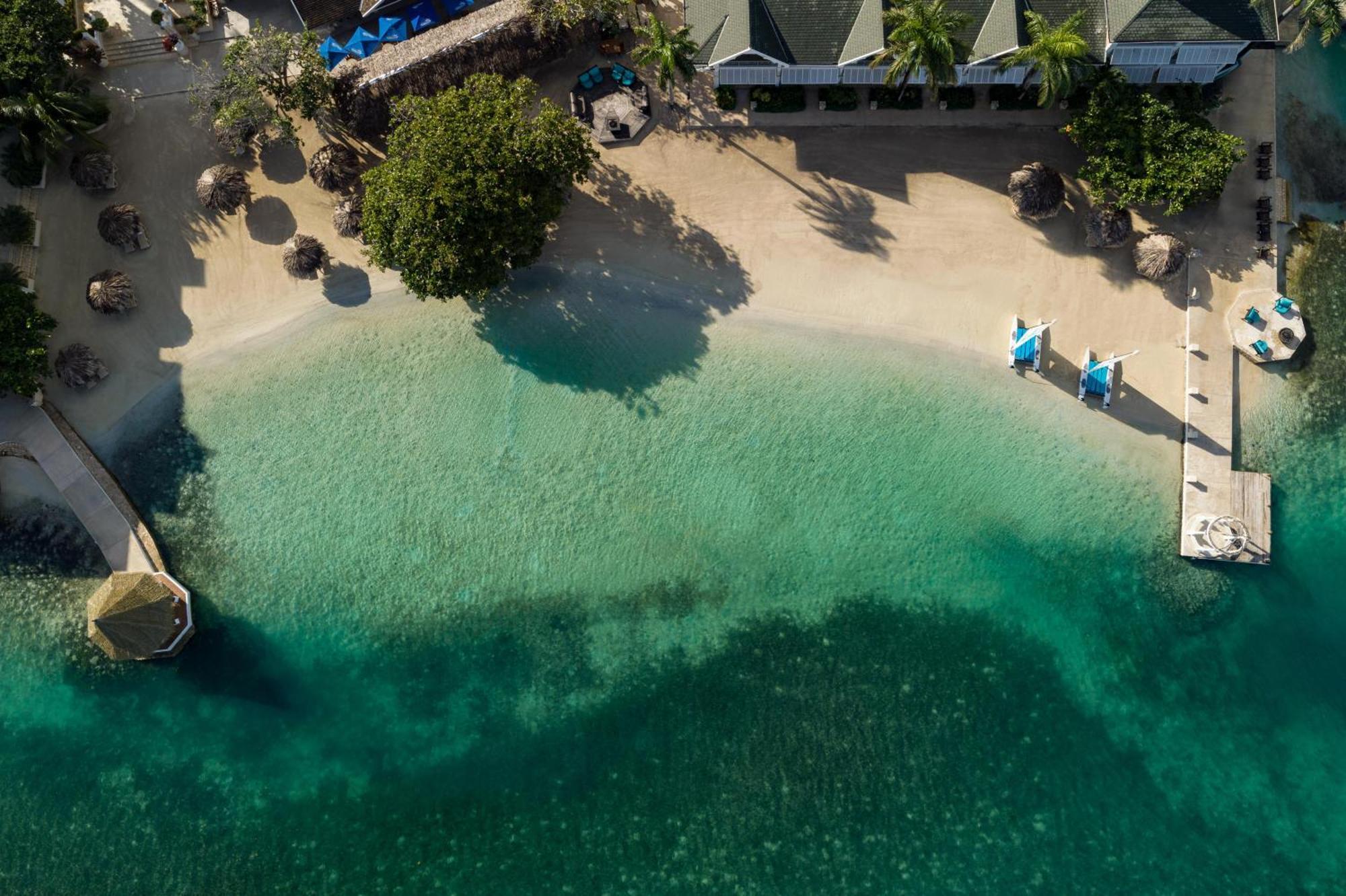 Sandals Royal Caribbean All Inclusive Resort & Private Island - Couples Only มอนเทโกเบย์ ภายนอก รูปภาพ