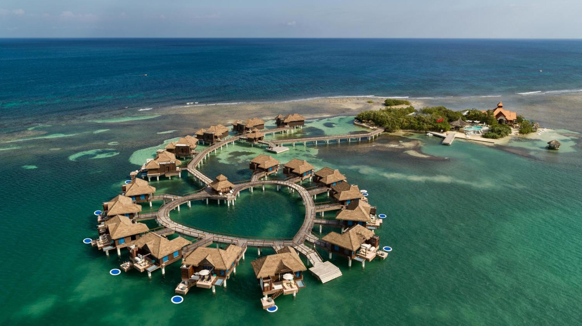 Sandals Royal Caribbean All Inclusive Resort & Private Island - Couples Only มอนเทโกเบย์ ภายนอก รูปภาพ